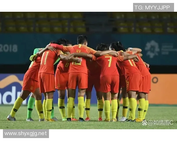 足球巨星激励全场拼搏精神助力球队夺冠荣耀